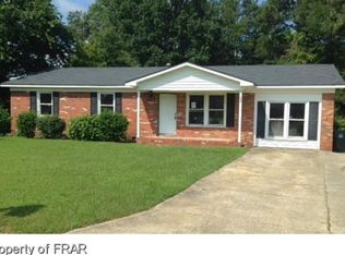 905 Mescal Ct, Fayetteville, NC 28303