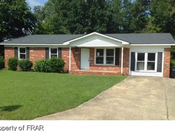 905 Mescal Ct, Fayetteville, NC 28303