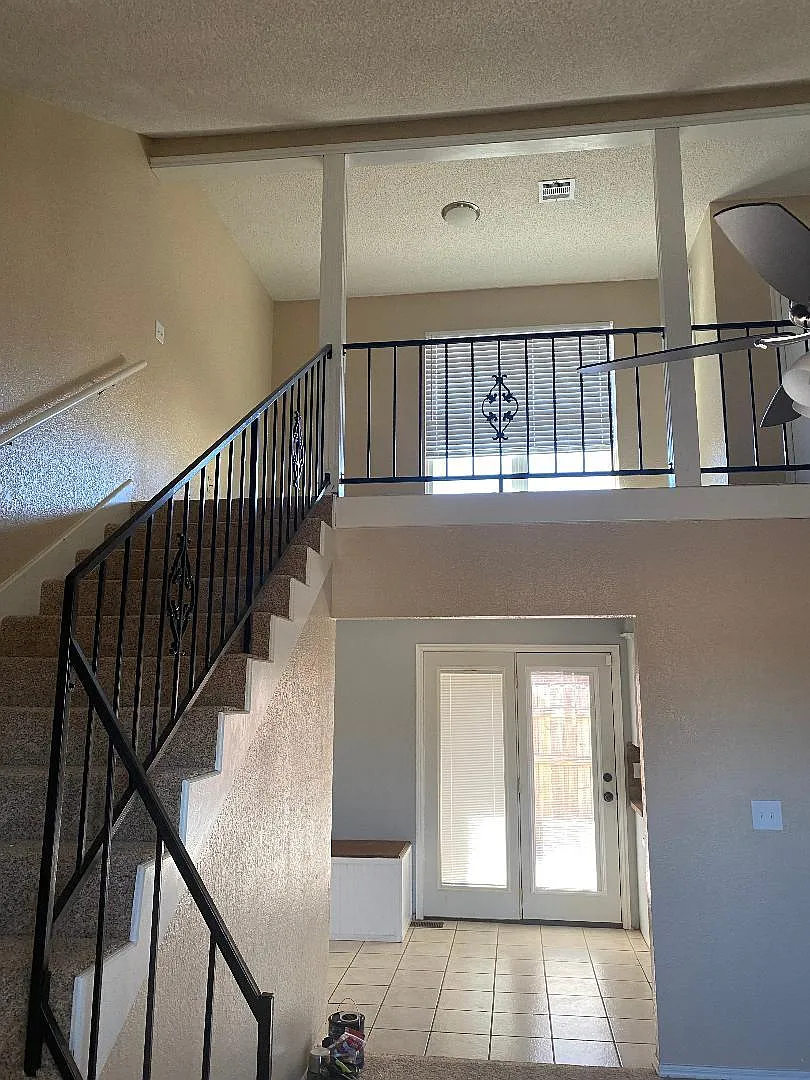 2 bed, 1171 sqft, $1,200 — Photo 2