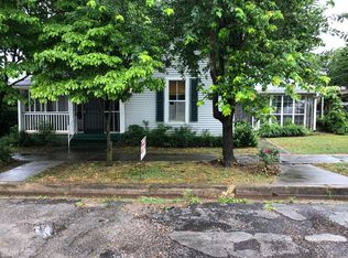 203 4th St, Tuscumbia, AL 35674