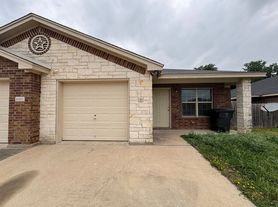 4305 Cambridge Dr