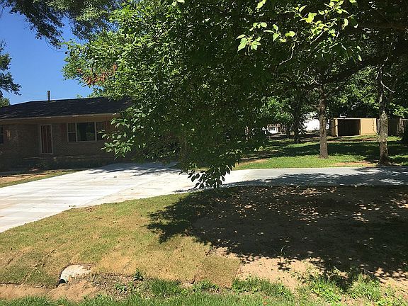Extended concrete drive