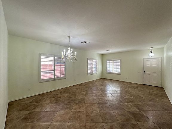 5th image of 145 Voltaire Ave