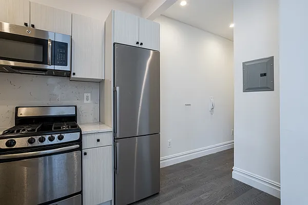 Rented by Platinum Properties | media 35