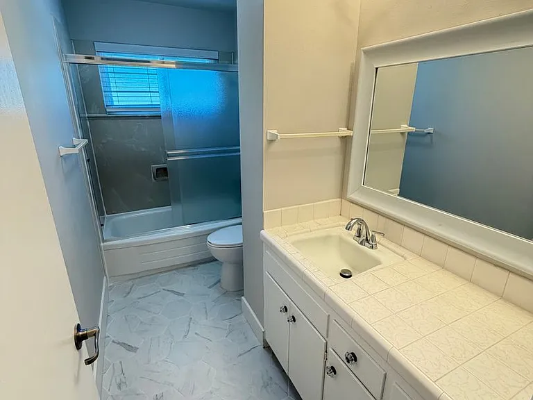 2083 Donald Dr — Photo 6