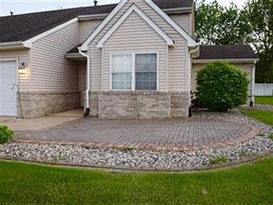 1st image of 12151 W 83rd Pl