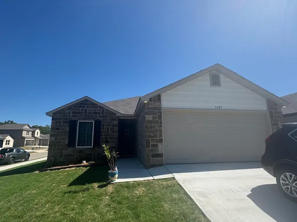 1205 Crotale St, Conway, AR 72034