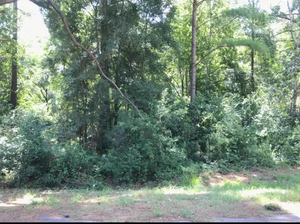 7 Joiner Dr, Albany, GA 31721