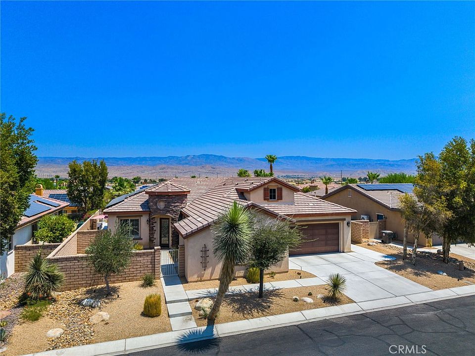 1st image of 73810 Cezanne Dr
