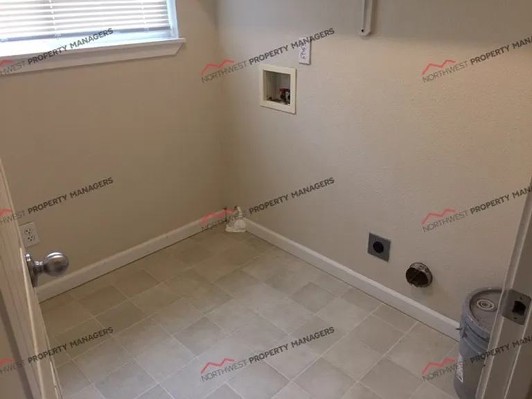 1107 Woodland Ave — Photo 10