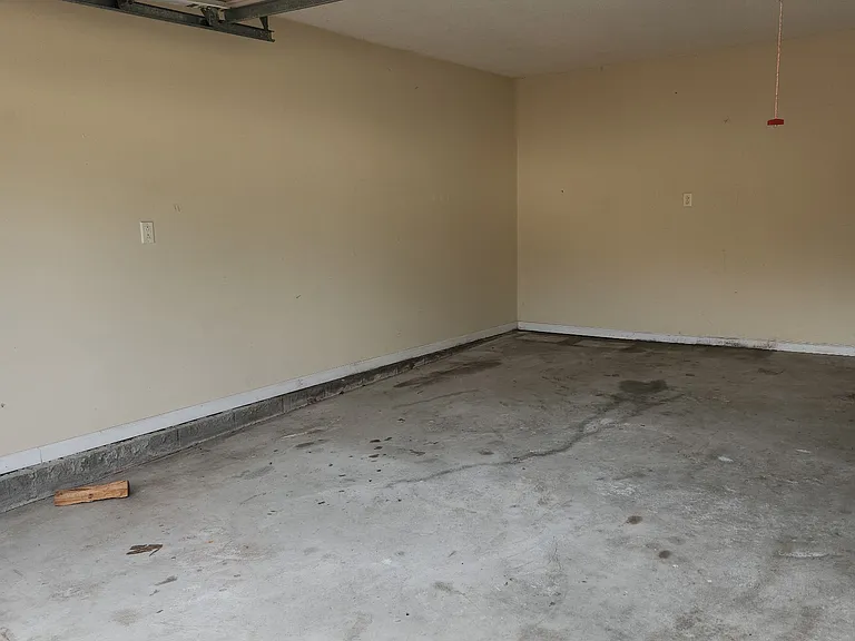 107 Pollard Dr — Photo 4