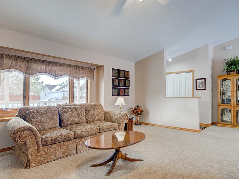 402 S Yellowstone Ave — Photo 44