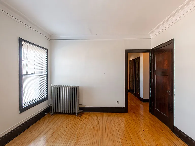 1325 West 27th St — Photo 18