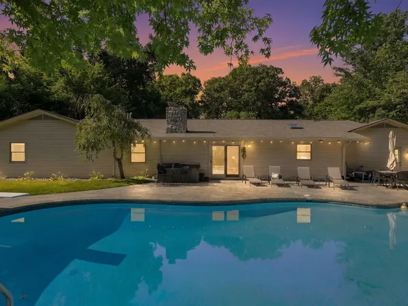 10509 Uncas Trl, Fort Wayne, IN 46804