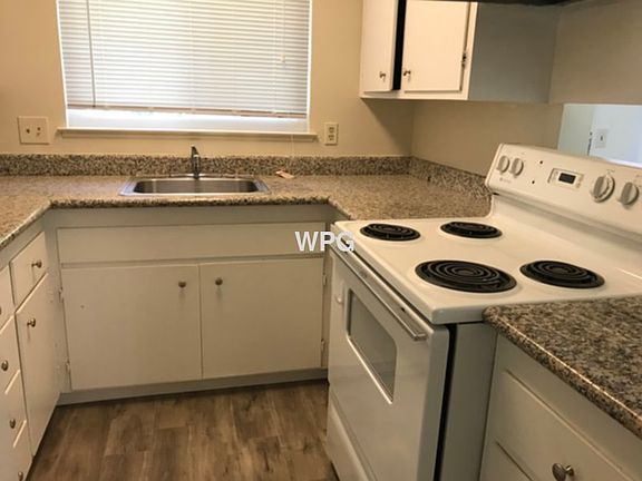 3rd image of 155 Hollis Ave APT 10