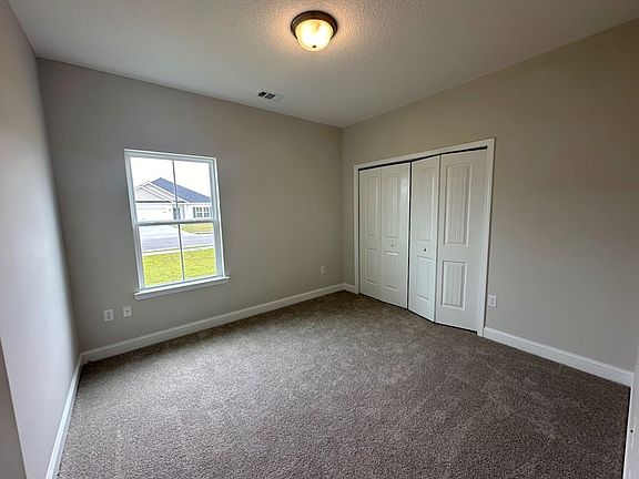 3rd image of 154 Nobles Dr