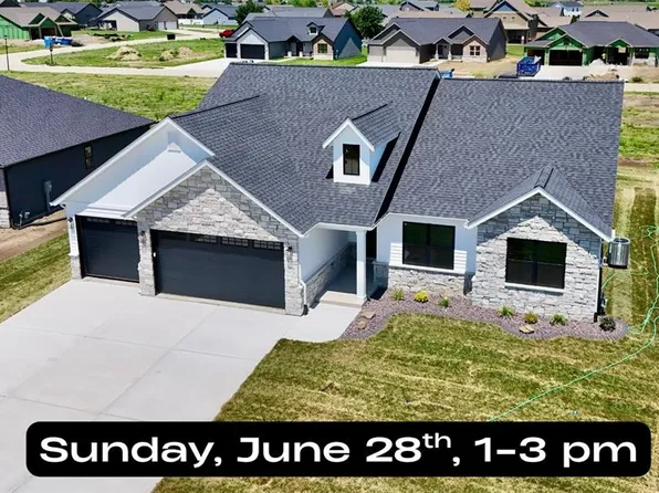 308 Rumsfeld Dr, Troy, IL 62094