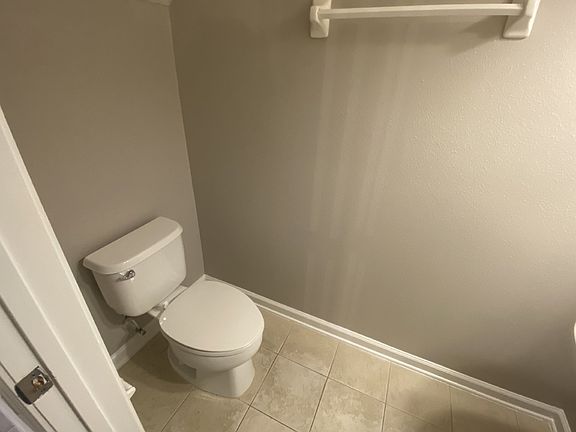 3rd image of 13507 Stone Pond Dr