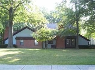 221 Talsman Dr #D, Canfield, OH
