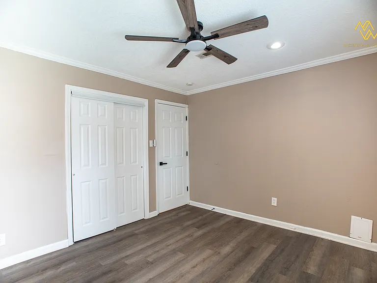 6315 S Benton Ave — Photo 13