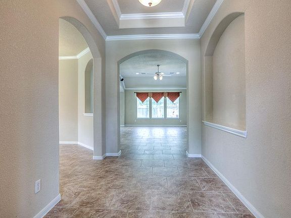 4th image of 78 S Rocky Point Cir