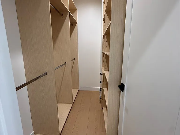 10026 Norwich Ave — Photo 14
