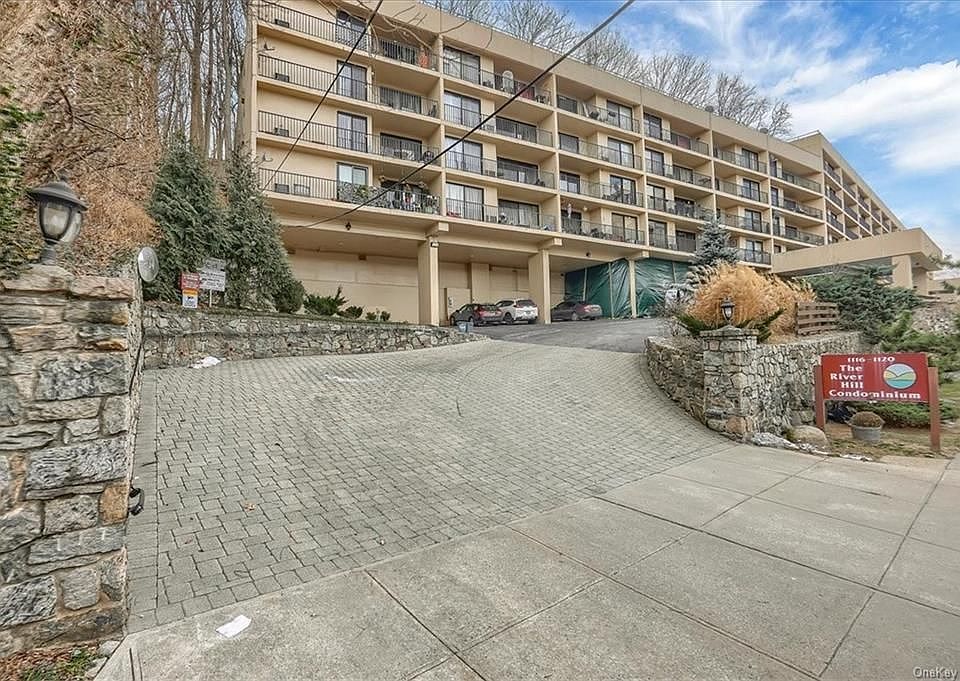 1st image of 1120 Warburton Ave 3e #3E