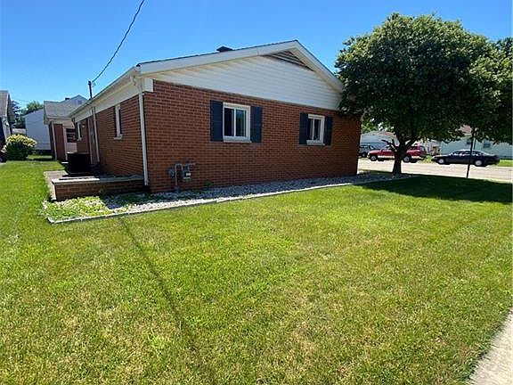 2nd image of 1120 Camp St