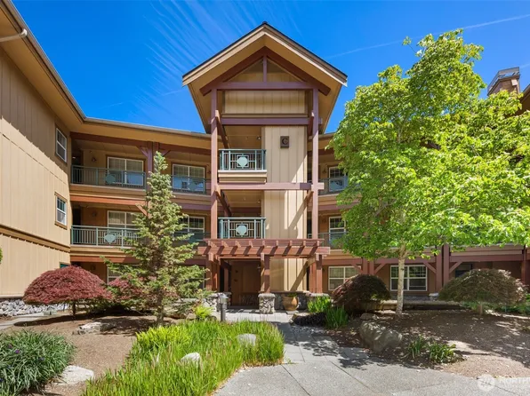 1000 Cabin Creek Lane SW #C204, Issaquah, WA 98027