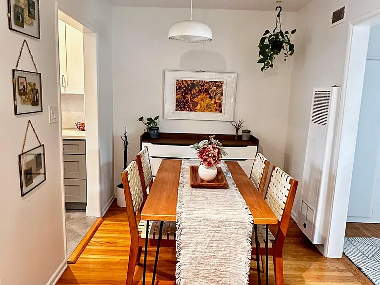 2041 Euclid St #3 — Photo 4