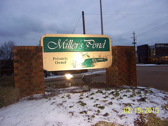 2nd image of 2968 Millers Pond Dr