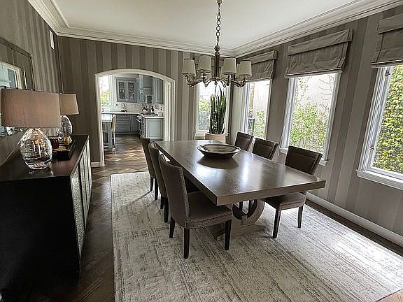 Dining Rm