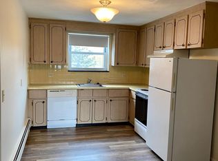 159 Lexington St APT 32, Auburndale, MA 02466