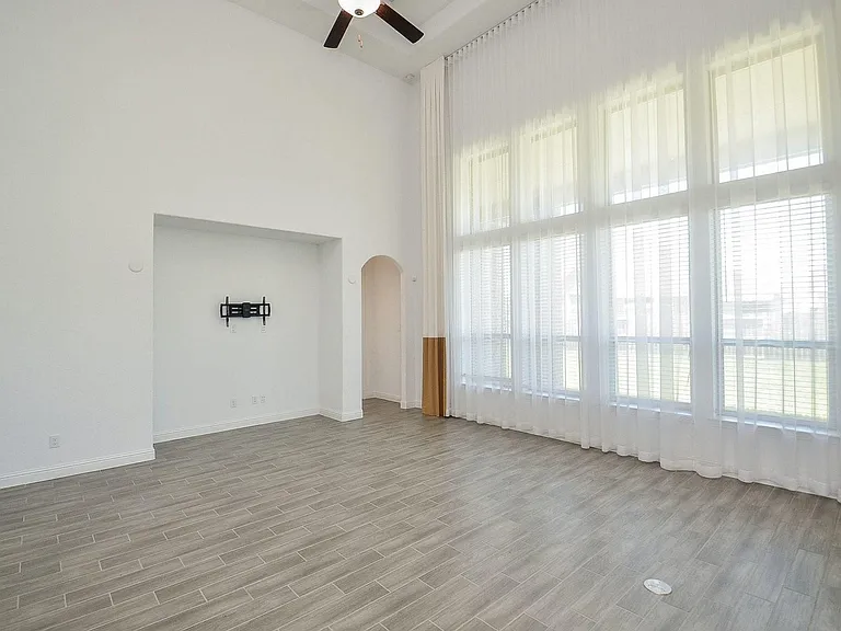 6502 Wild Hollow Ct — Photo 3