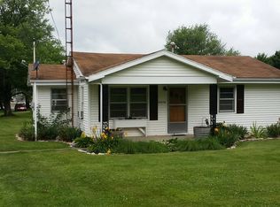 10625 N Rutledge Rd, Dupont, IN 47231