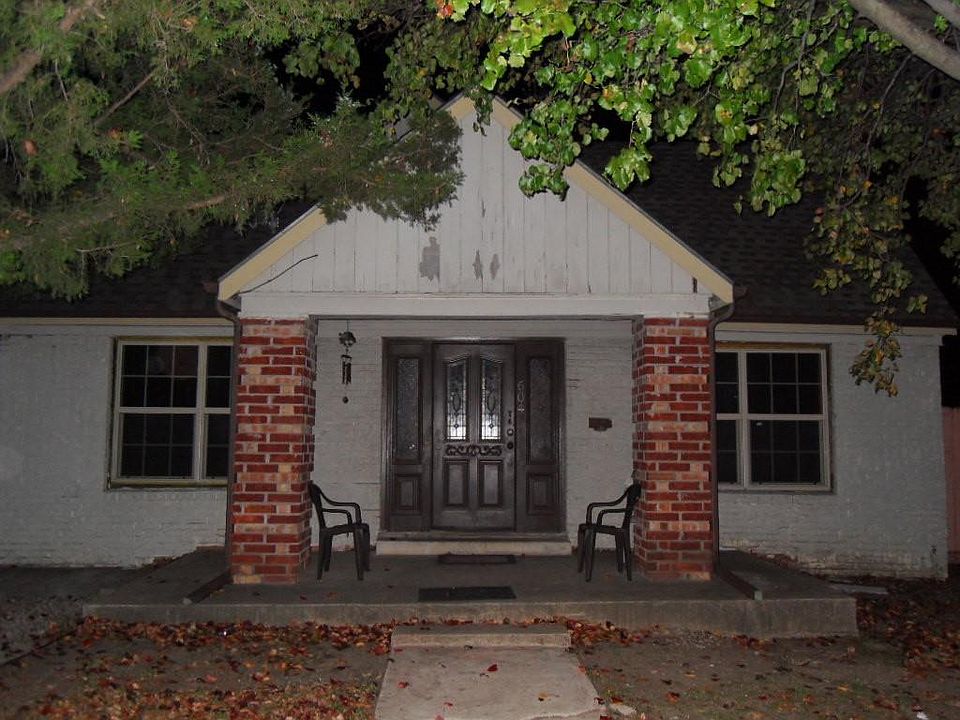 1st image of 604 S Oakland Blvd