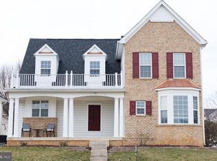 176 Davis St, Charles Town, WV 25414