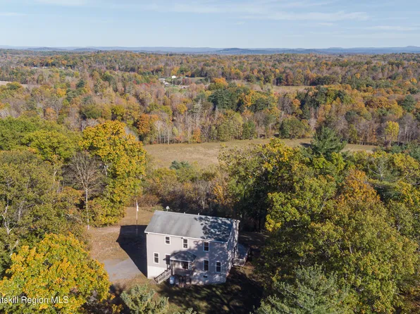 78 Ridgeway Rd, Catskill, NY 12414