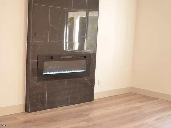5th image of 7409 Flat Rock St
