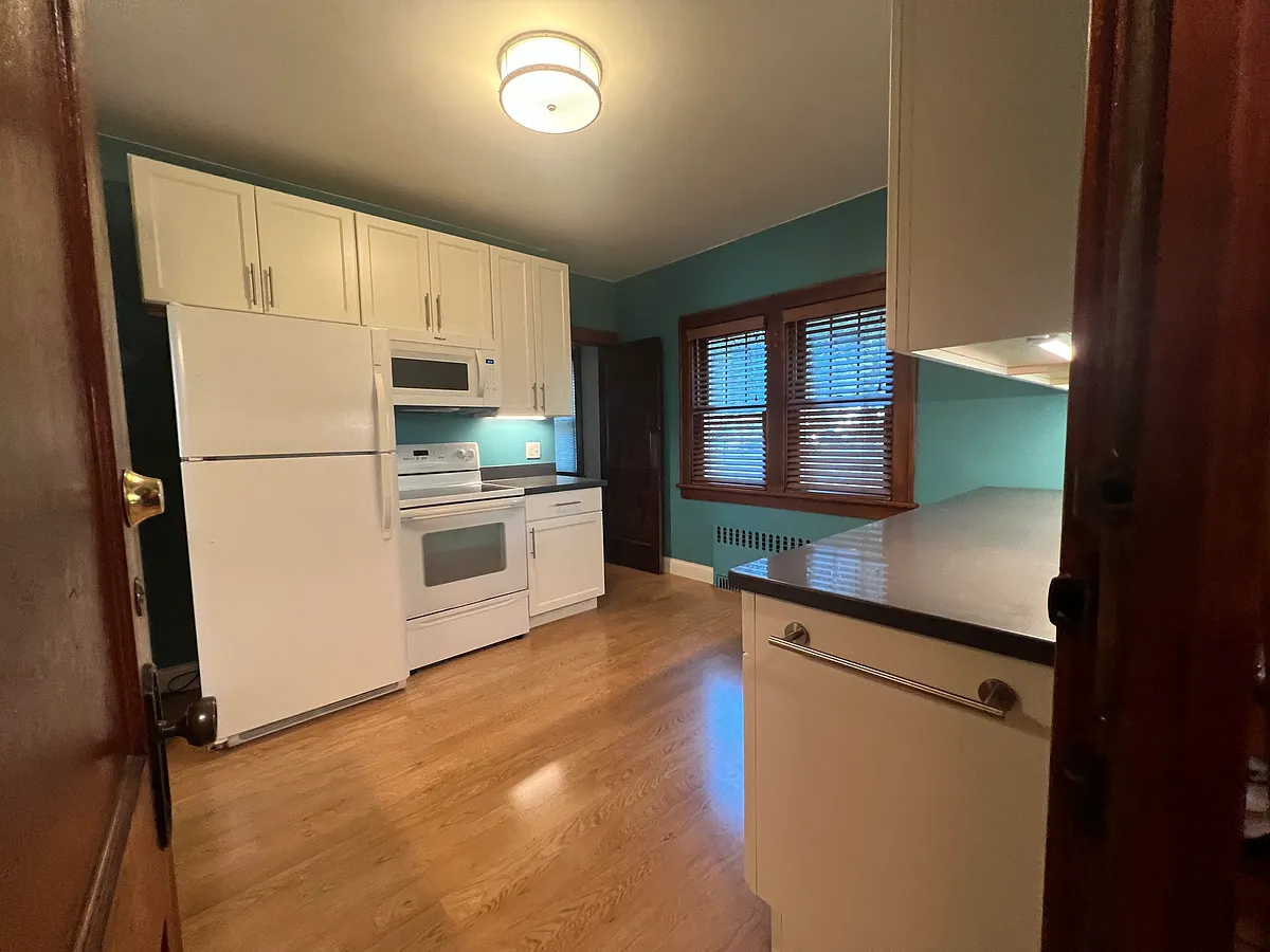 Building Photo - 2700 Ulysses St NE #1