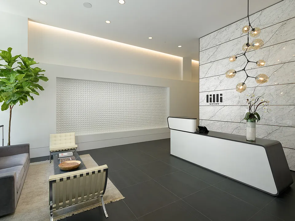 Lilli Midtown