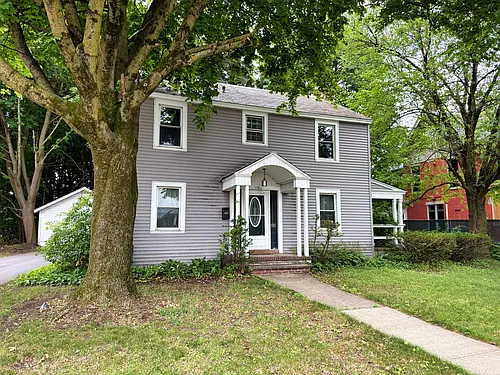 137 Warren St Photo 1