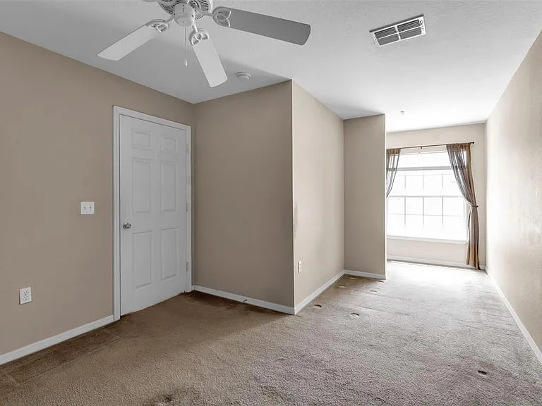 5541 Rosehill Rd #202 — Photo 36
