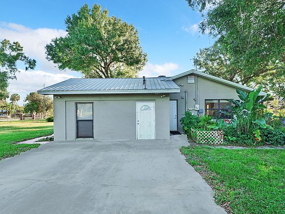 4th image of 1031 SW 24th Avenue