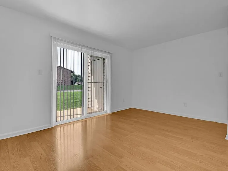 Greentree Apartments — Photo 23