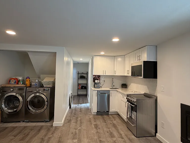 3213 S Kenyon St #1 — Photo 2