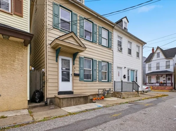 36 Fox St, Phillipsburg Town, NJ 08865