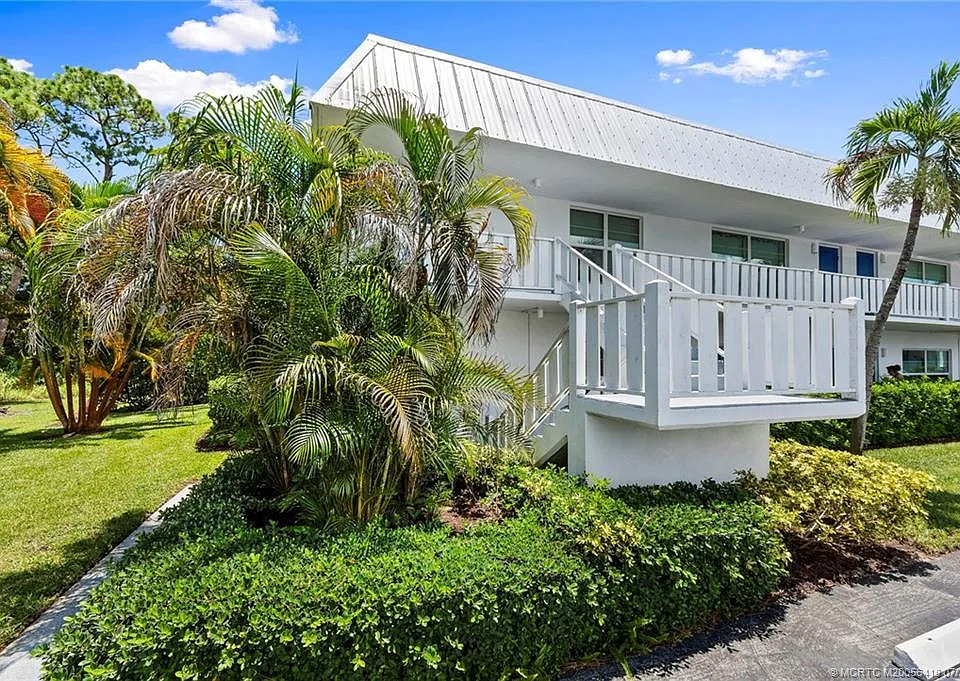 2929 SE Ocean Blvd #F10