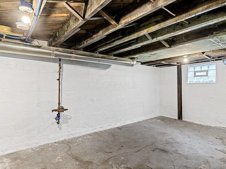 866 E Starr Ave — Photo 22