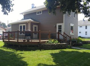 315 S 7th St, Watertown, WI 53094